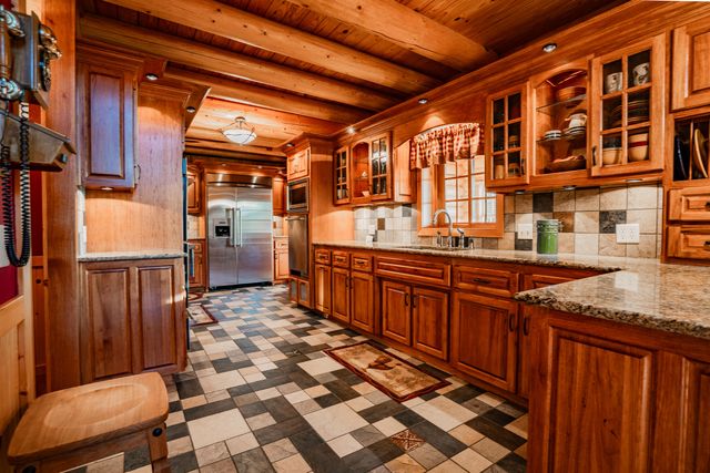 18420 S 975th Road, Stockton, MO 65785