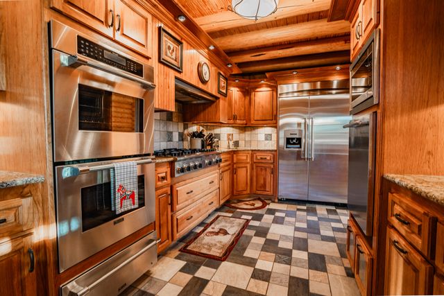 18420 S 975th Road, Stockton, MO 65785