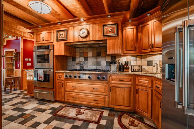 18420 S 975th Road, Stockton, MO 65785