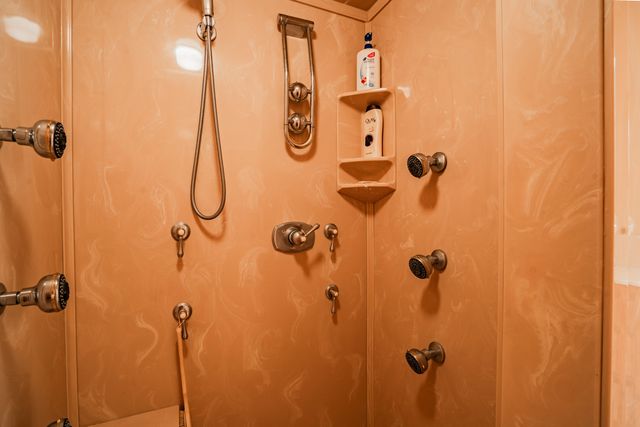 18420 S 975th Road, Stockton, MO 65785