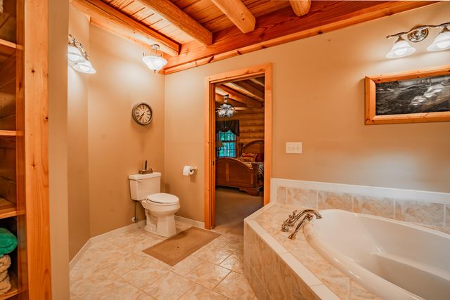 18420 S 975th Road, Stockton, MO 65785