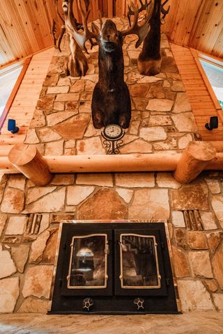 18420 S 975th Road, Stockton, MO 65785