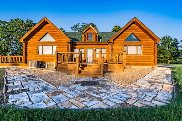 18420 S 975th Road, Stockton, MO 65785