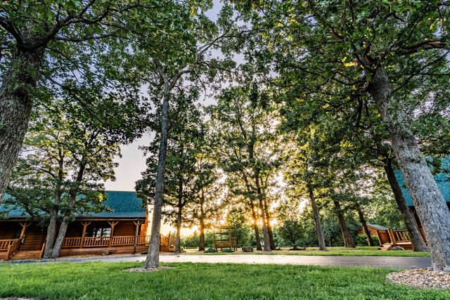 18420 S 975th Road, Stockton, MO 65785