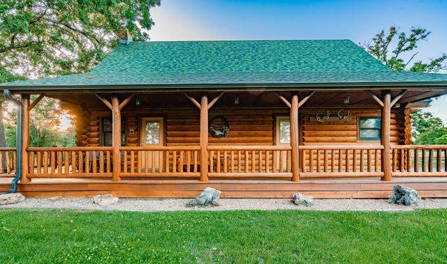 18420 S 975th Road, Stockton, MO 65785