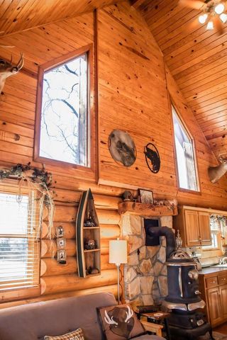 18420 S 975th Road, Stockton, MO 65785