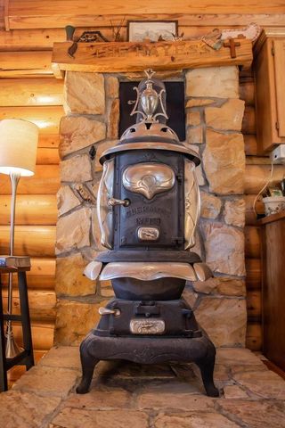 18420 S 975th Road, Stockton, MO 65785