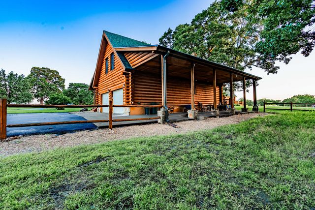 18420 S 975th Road, Stockton, MO 65785