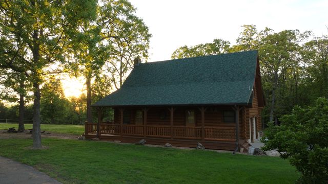 18420 S 975th Road, Stockton, MO 65785