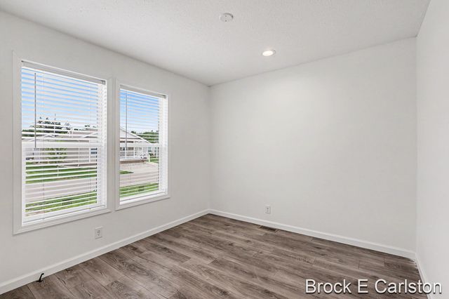 1283 E Ellis Road 28, Norton Shores, MI 49441