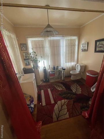 2688 W Philadelphia Street, Detroit, MI 48206