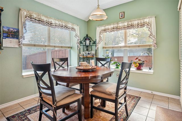 8210 Champion Drive, Rowlett, TX 75089