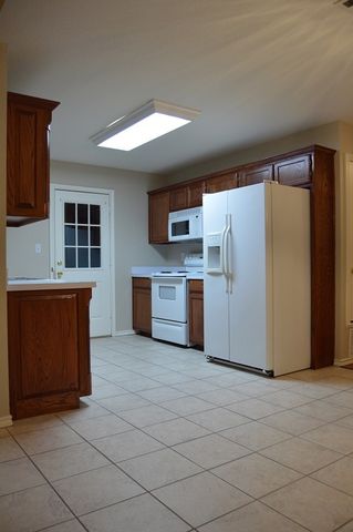 5305 Joshua Court, Sansom Park, TX 76114