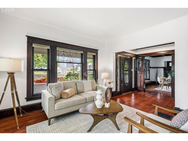 3303 S KELLY Ave, Portland, OR 97239