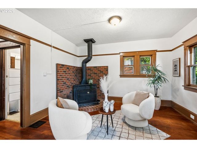 3303 S KELLY Ave, Portland, OR 97239