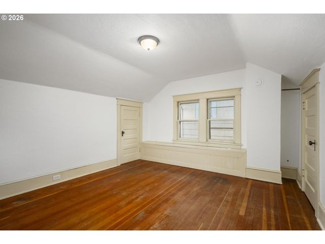 3303 S KELLY Ave, Portland, OR 97239