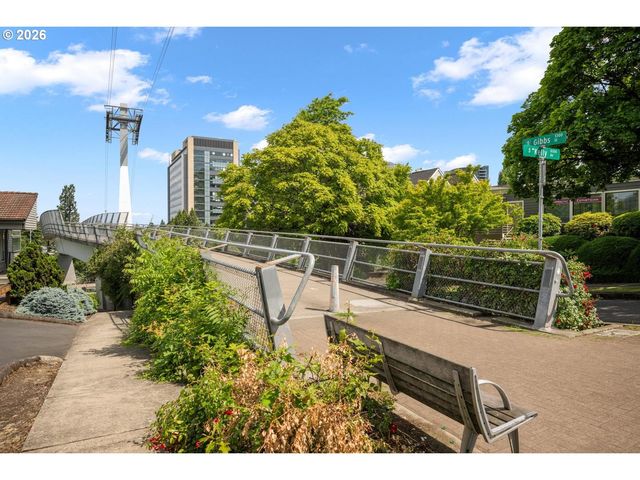 3303 S KELLY Ave, Portland, OR 97239