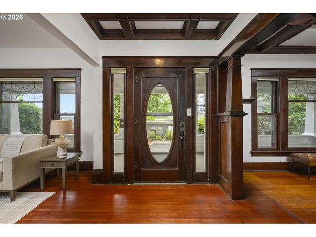 3303 S KELLY Ave, Portland, OR 97239