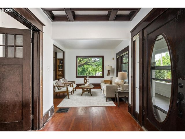 3303 S KELLY Ave, Portland, OR 97239