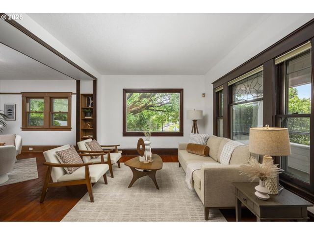 3303 S KELLY Ave, Portland, OR 97239