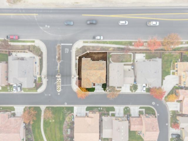1798 Ambassador Way, Hanford, CA 93230