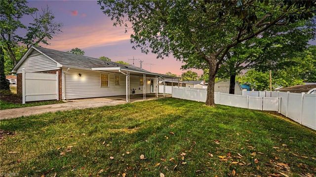 1805 W Vandalia Road, Greensboro, NC 27406