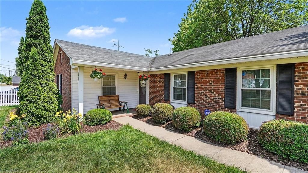 1805 W Vandalia Road, Greensboro, NC 27406