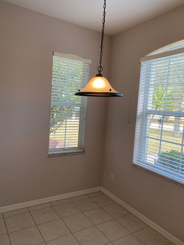 546 Waverly Circle, Port St. Lucie, Port St Lucie, FL 34983