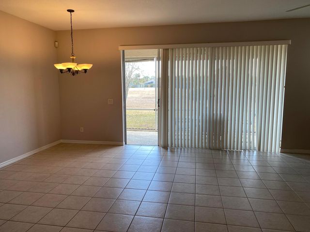 546 Waverly Circle, Port St. Lucie, Port St Lucie, FL 34983