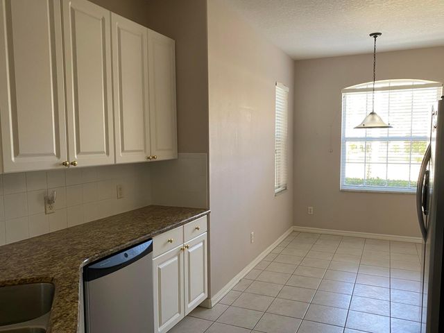 546 Waverly Circle, Port St. Lucie, Port St Lucie, FL 34983