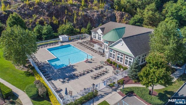 6402 Brookhaven Court, Riverdale Borough, NJ 07457