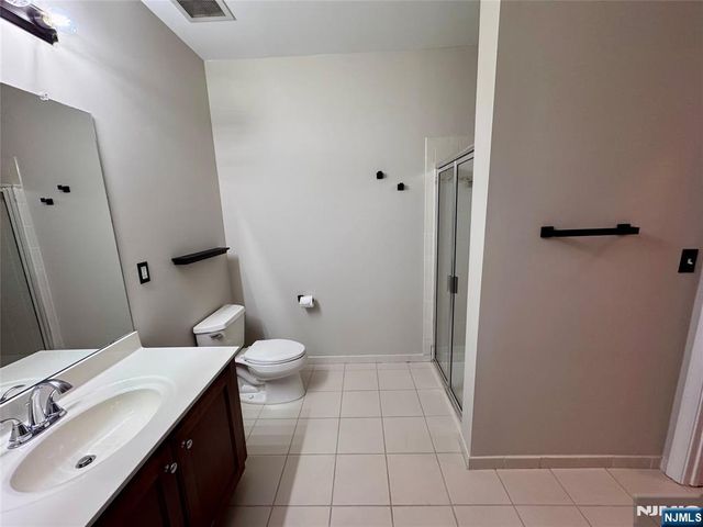 6402 Brookhaven Court, Riverdale Borough, NJ 07457