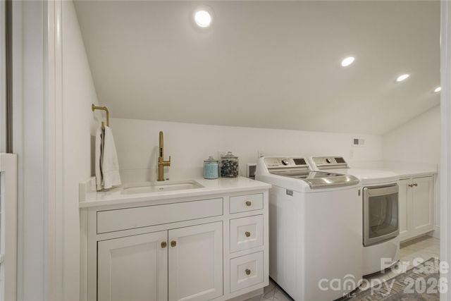 319 W Union Street, Morganton, NC 28655