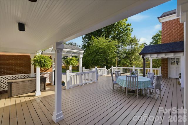 319 W Union Street, Morganton, NC 28655
