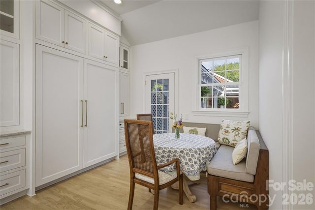 319 W Union Street, Morganton, NC 28655
