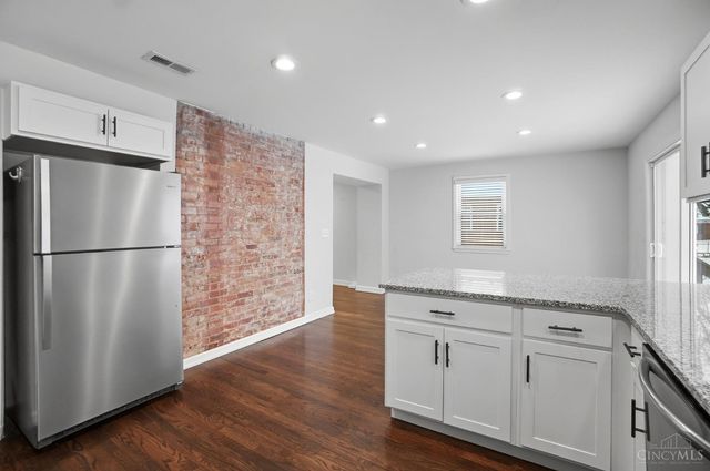 4207 Simpson Avenue, Cincinnati, OH 45227