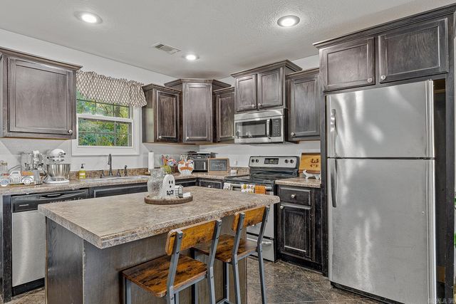 604 Elizabeth, Paragould, AR 72450