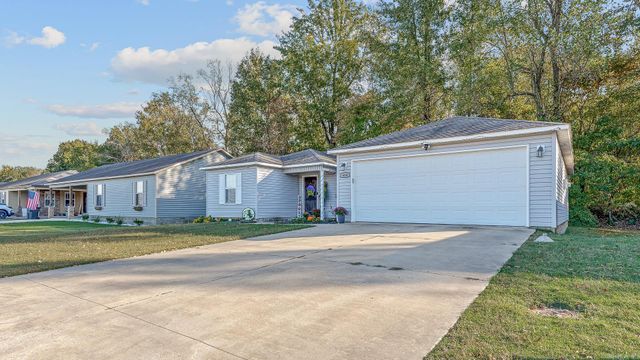 604 Elizabeth, Paragould, AR 72450