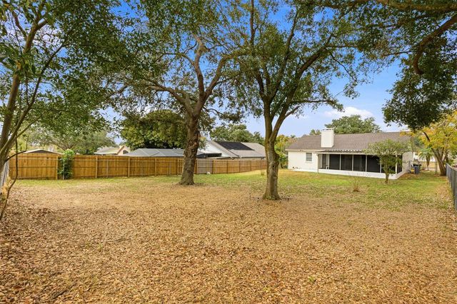 5155 MARTINIQUE DRIVE, Lakeland, FL 33812