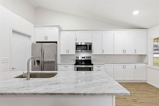 5155 MARTINIQUE DRIVE, Lakeland, FL 33812