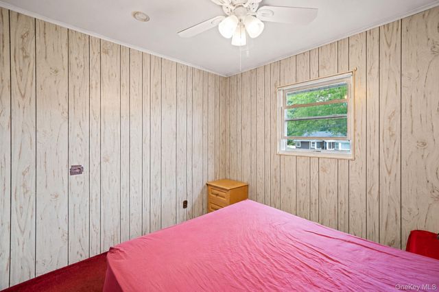 11 Carrol Place, Greenlawn, NY 11740