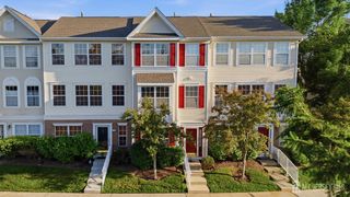27 woodlake Drive, Parlin, NJ 08872