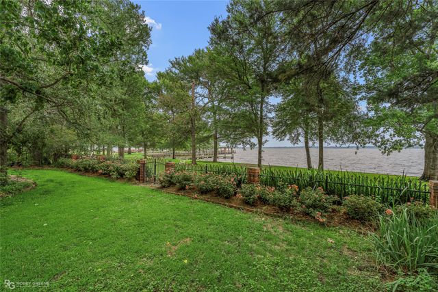 2309 N Cross Drive, Shreveport, LA 71107