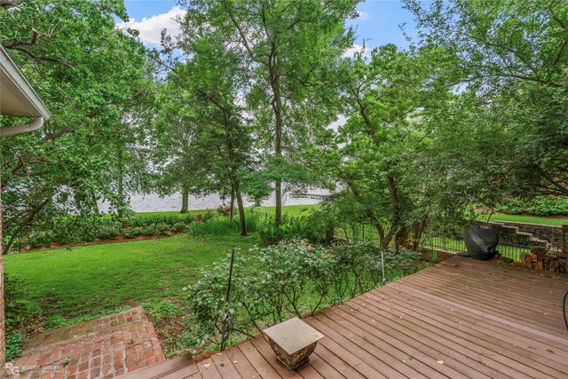 2309 N Cross Drive, Shreveport, LA 71107