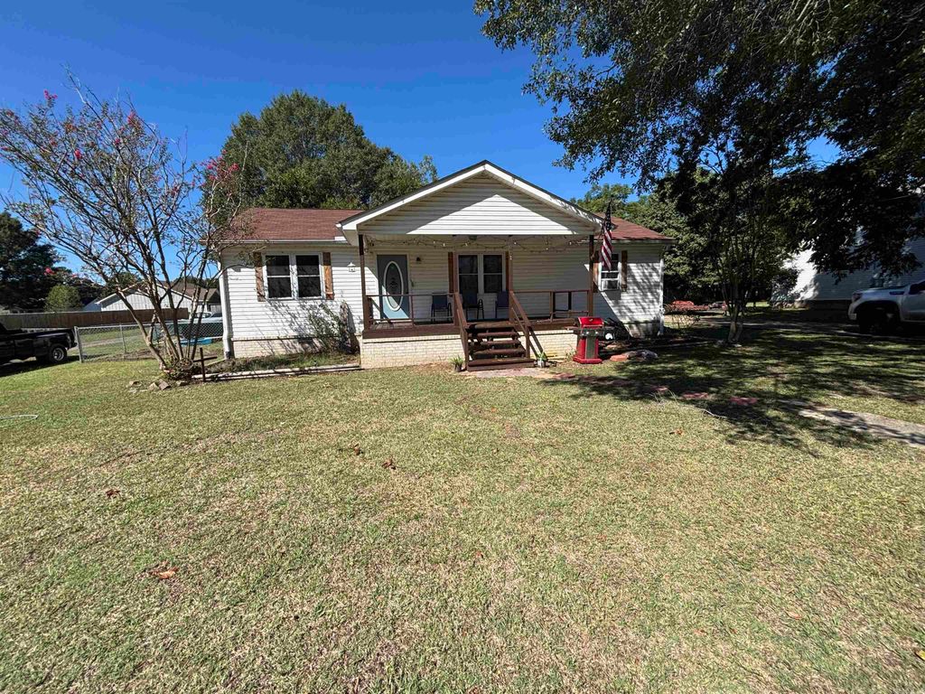 801 N Beech Street, Beebe, AR 72012