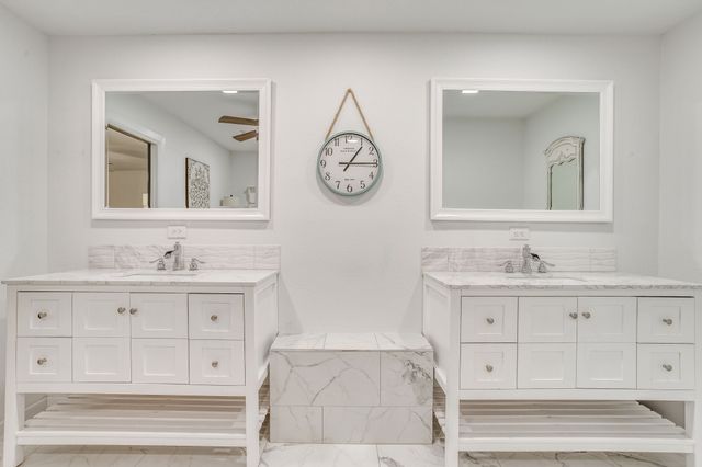 104 Sunset Place, Joshua, TX 76058