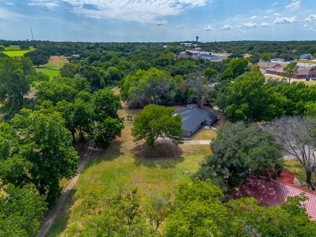 104 Sunset Place, Joshua, TX 76058