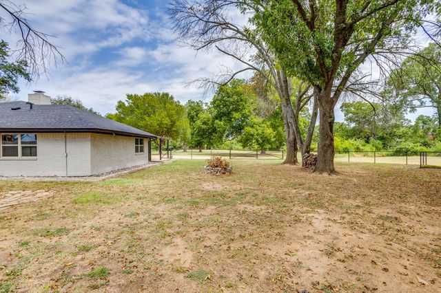 104 Sunset Place, Joshua, TX 76058