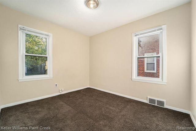 20926 Lennon Street, Harper Woods, MI 48225