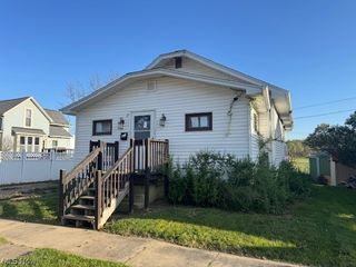 17 Spring Street, Dennison, OH 44621